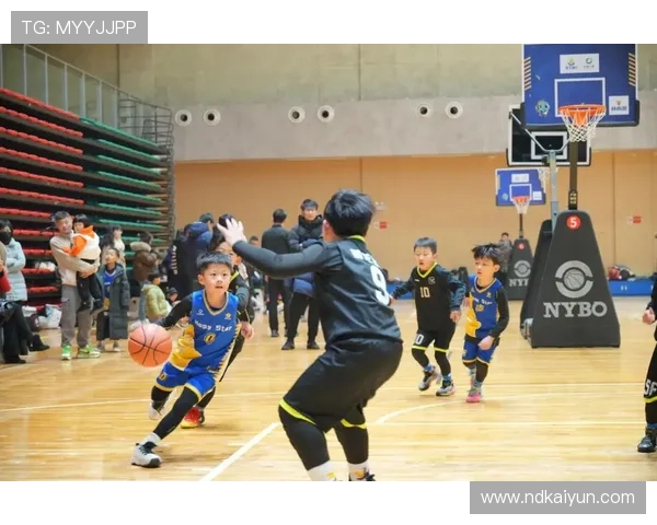 2026年男篮篮球比赛精彩回顾与精彩瞬间分析